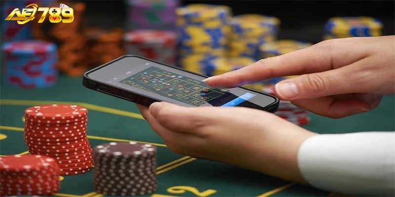 Đặt cược Đá gà trực tiếp AE789 mọi lúc mọi nơi